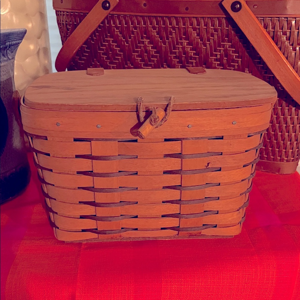 Handcrafted Longaberger Handwoven Brown Basket, with Plastic Insert, Dated 1991